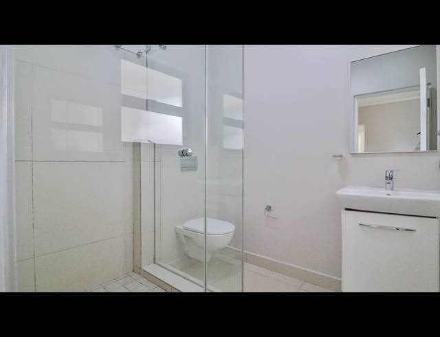 2 BEDROOM APARTMENT FOR SALE IN UMHLANGA RIDGE